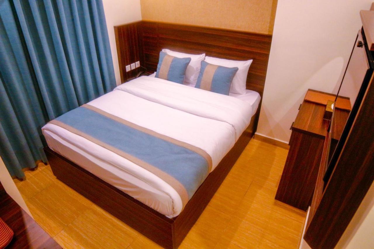 ِafnan Hotel Aqaba Bagian luar foto