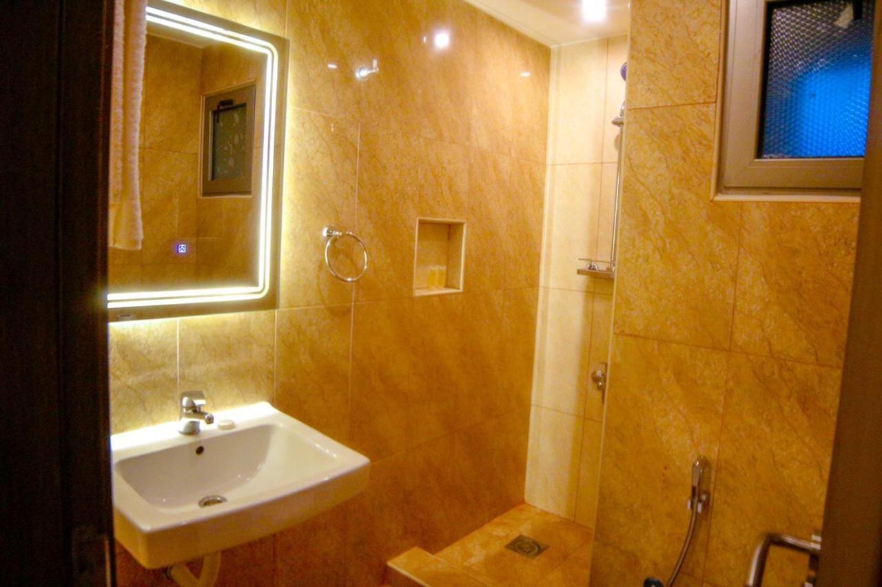 ِafnan Hotel Aqaba Bagian luar foto